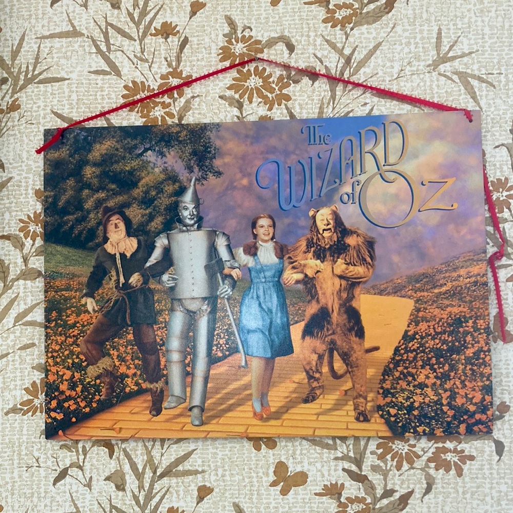 Perfect condition wizard of oz Tin sign